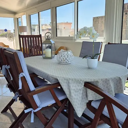 Saloutrip - Navili Apartman *